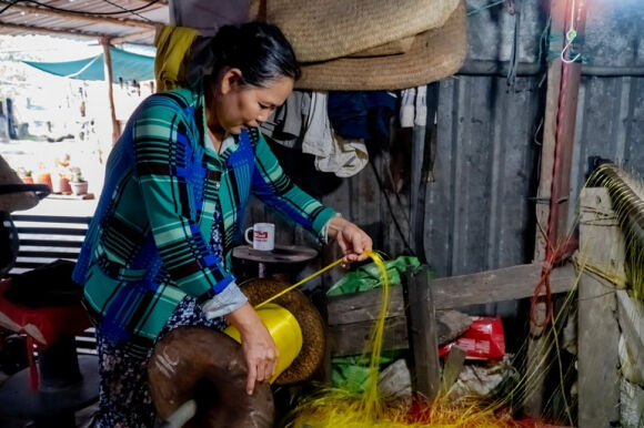 2 Bao Covid 19 Tan Pha Sao Tphcm Van Giam Gan 2000 Ho Ngheo