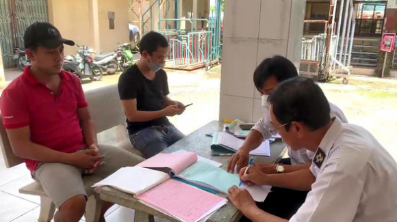 1 Lam Gia Giay Kiem Dich De Chuyen Lo Heo Thit Tu Dong Nai Ve Soc Trang