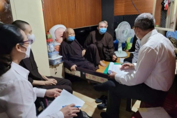 2 Tiet Lo Loi Khai Cua Le Tung Van Ven Man Bi Mat Doi Tu Khien Du Luan Khong Khoi Bat Ngo