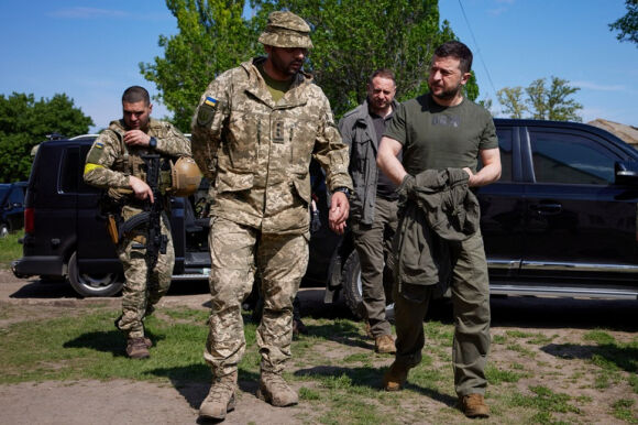 1 Ong Zelensky Den Tien Tuyen O Chao Lua Donbass Giua Luc Chien Su Nong Ruc
