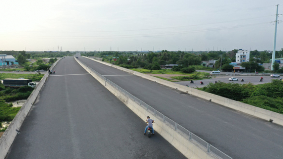 2 Vanh Dai 3 Cho Cao Toc Ben Luc Long Thanh Khep Kin