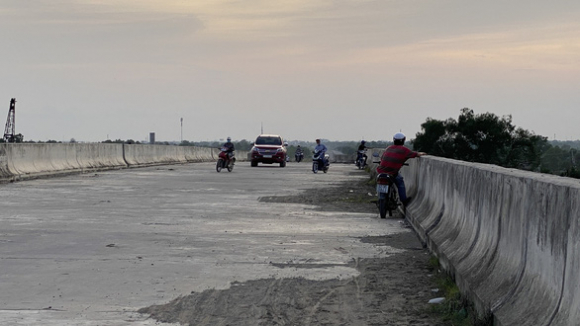 8 Vanh Dai 3 Cho Cao Toc Ben Luc Long Thanh Khep Kin