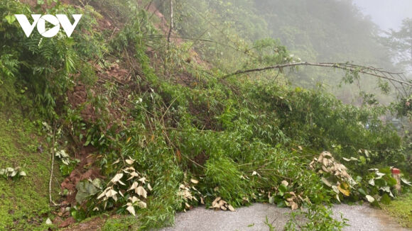 2 Mua Lu Gay Sat Lo Tai Gan 450 Vi Tri Tren Cac Tuyen Duong O Lai Chau