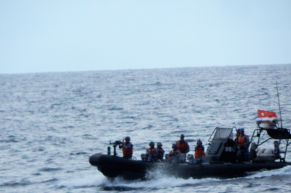 1 Tau Thuyen Trung Quoc An Va O Truong Sa Hung Than Trau Dien