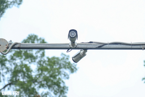 11 Ha Noi Diem Mat 8 Camera Phat Nguoi Tren Cau Long Bien