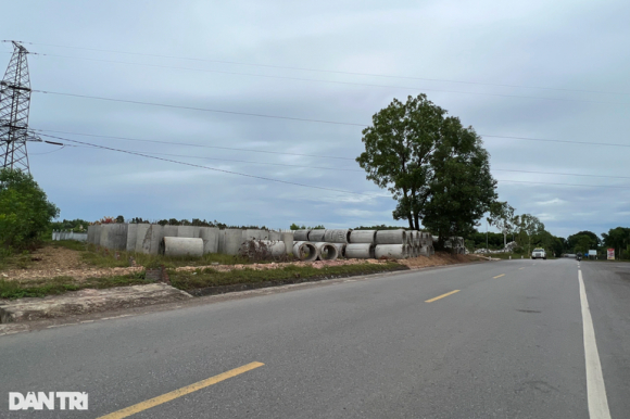 1 Bai Cau Kien La Ben Duong Ho Chi Minh Van Chay Y Du Bi Nhac Nho