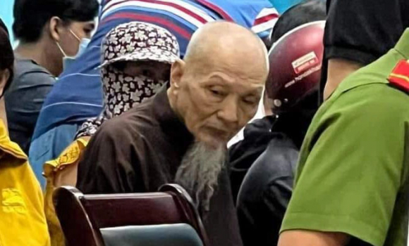 1 Ong Le Tung Van Co Bi Tam Giam Khi Tu Y Roi Long An Di Tphcm