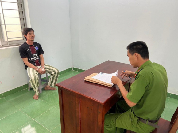 1 Chong Lay Tien Vo Thi Bi Khoi To Vo Cat Giu Tien Chung Thi Sao