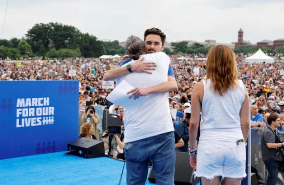 7 Hang Chuc Nghin Nguoi My Bieu Tinh Chong Bao Luc Sung Dan