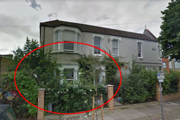 1 Cap Vo Chong Dam Don Kien Hang Xom Hon 7 Ty Chi Vi Bui Cay Dai Moc Quanh Nha