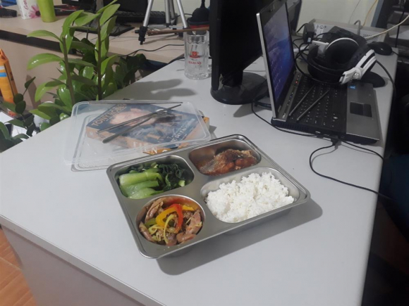 2 Gia Ca Leo Thang Khien Nhieu Nguoi Chat Vat Ung Pho Chat Bop Tung Dong