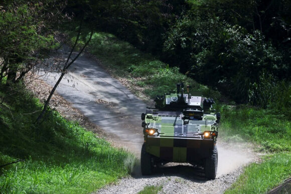 3 Dai Loan Ra Mat Xe Boc Thep Bao Gam Doi Moi