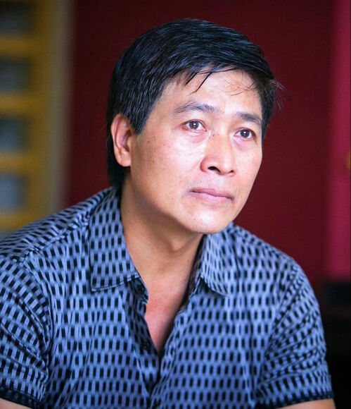 1 Nghe Si Quoc Tuan Hanh Trinh 17 Nam Dua Con Di Khap Noi Chua Benh Hiem Gap Tu Bo Ca Su Nghiep Gio Cuoc Song The Nao