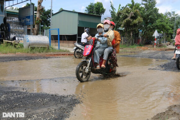 5 Hang Nghin Ho Bom Tren Tuyen Duong Huyet Mach Cua Dak Nong