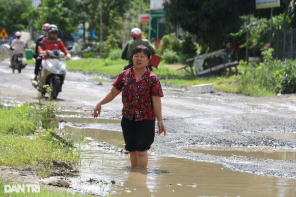 7 Hang Nghin Ho Bom Tren Tuyen Duong Huyet Mach Cua Dak Nong