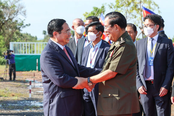 2 Ong Hun Sen Viet Nam Khong Co Nhu Cau Lay Dat Cua Ta Ta Cung Khong Co Nhu Cau Lay Dat Viet Nam