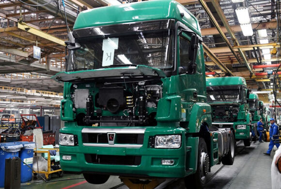 1 Nga Tinh Khoi Phuc Xe Tai Kamaz Cu Trong Thoi Gian Bi Cam Van