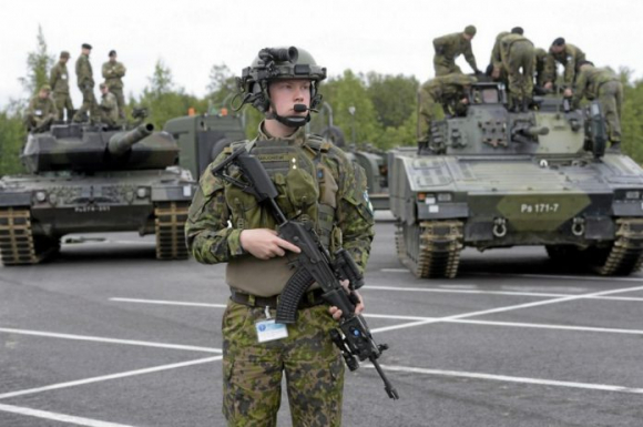 2 Tuong Phan Lan O Canh Nga Phai Luon Luon Manh