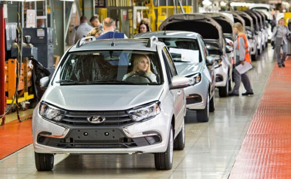 2 Cac Lenh Trung Phat Khien O To Nga Quay Lai Thoi Do Da Khong Dieu Hoa Phanh Abs Va Tui Khi