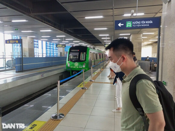 5 Gia Xang Tang Dan Cong So O Ha Noi Dap Xe Di Lam Thay O To Bang Tau Dien