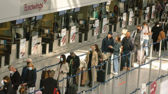 2 Canh Hon Loan Cua Cac San Bay Tren Toan Cau