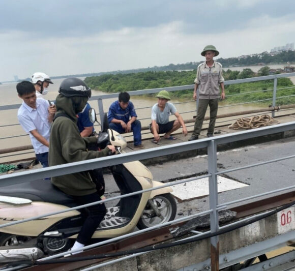 2 Chuyen Gia Viet Nam Vaphap Ban Giai Phap Cuucau Long Bien Dang Xuong Cap