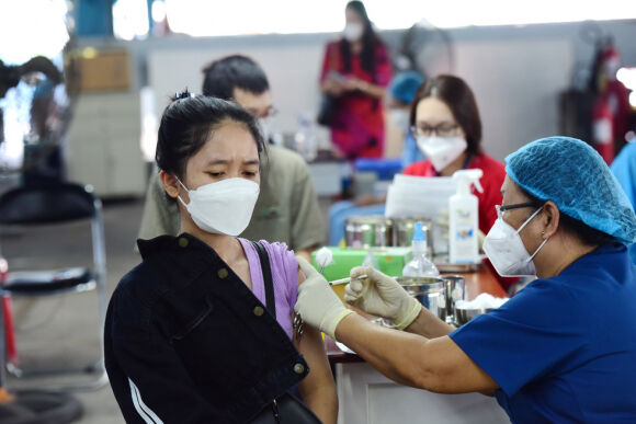 3 Tang Tiem Chung Khong Phai Vi Thua Vac Xin Covid 19