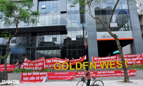 4 Ha Noi Tiep Tay Nang Tang Nhoi Gan 400 Can Ho Vao Mot Cao Oc