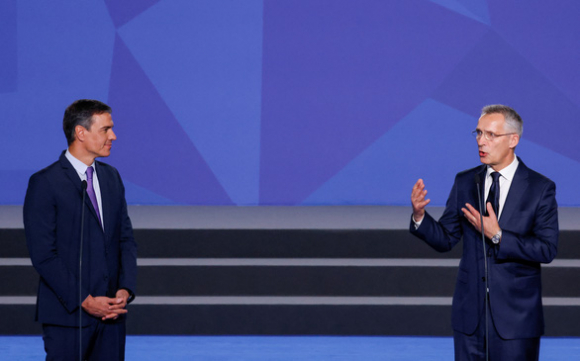 1 Mot Ky Hoi Nghi Dac Biet Cua Nato