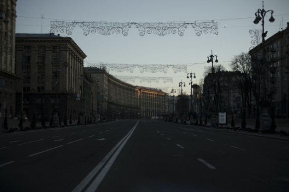 3 Chau Au Co The Duoc Giai Cuu Nho Mot Quoc Gia It Ai Ngo Toi