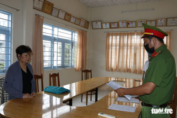 2 Bat 2 Cuu Lanh Dao Quy Tin Dung Ky Khong Lay 22 Ti Dong