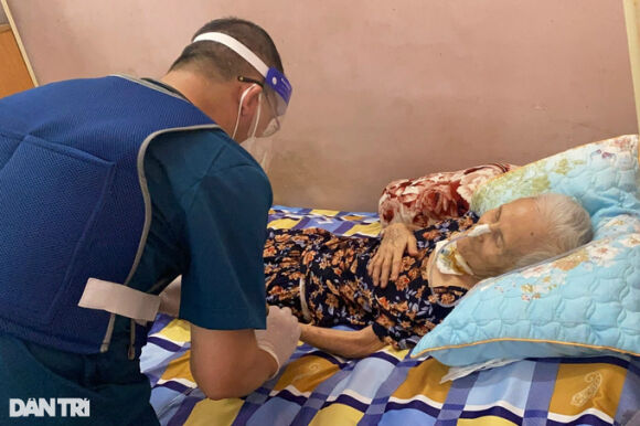 2 2 Chi Em O Tphcm Nhiem Bien The Moi Omicron Ba4 Test Nhanh Tat Ca F1