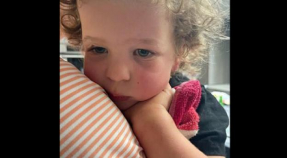 1 Be Trai Mo Coi Ca Cha Lan Me Sau Vu Xa Sung My