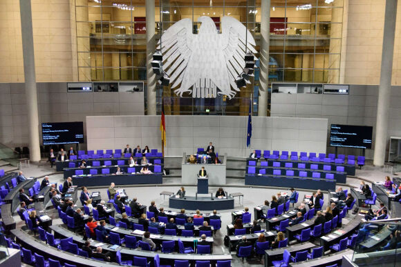 1 Chinh Phu Duc Dang Gap Rut Xem Xet Noi Long Luat Nhap Cu