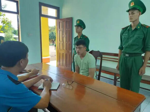 1 Chan Dung Ke Lua Ban 7 Nguoi Sang Campuchia Lam Viec Nhe Luong Cao