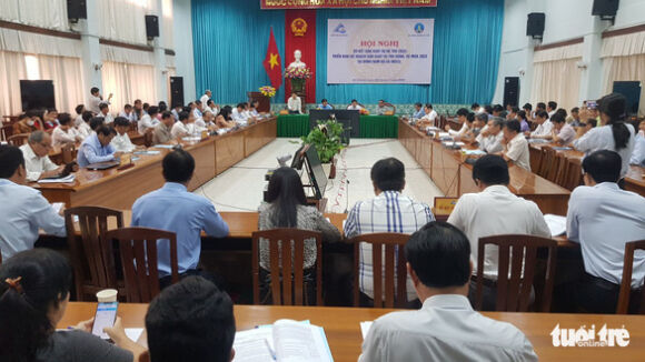 2 Nong Dan Bo Lua Hang Ngan Hecta Vi Gia Phan Bon Vat Tu Qua Cao