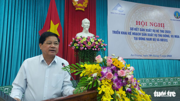 3 Nong Dan Bo Lua Hang Ngan Hecta Vi Gia Phan Bon Vat Tu Qua Cao