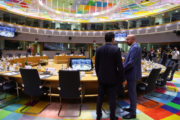 1 Lanh Dao Eu Xay Boongke Moi De Hop Bi Mat