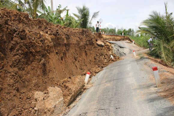 4 Duong Sut Lun Sau 5m O Long An Vua Dua Vao Su Dung Khoang 2 Tuan