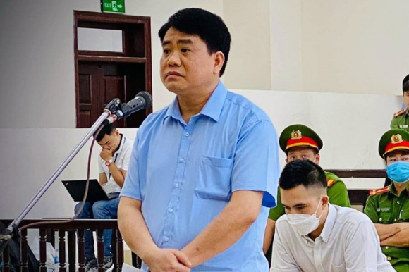 1 Nop 85 Bang Khen Giay Khen Den Toa Ong Nguyen Duc Chung Co Duoc Giam An