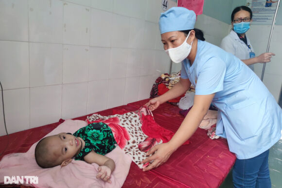 1 Nu Ho Ly Roi Nuoc Mat Khi Ngay Di Lam Dem Chay Vac Da Thue