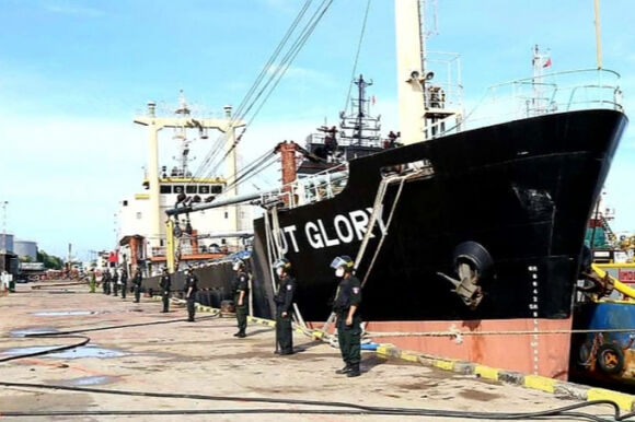 3 Cuu Chi Huy Truong Bien Phong Nhan Luong Thang Tien Ty De Bao Ke Buon Lau