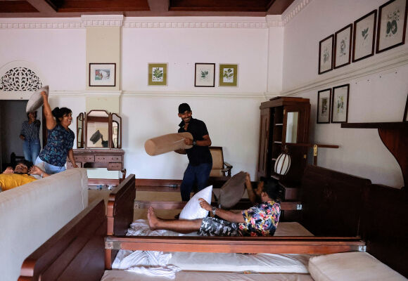 2 Tong Thong Sri Lanka Bo Lai Hang Chuc Xap Tien Khi So Tan