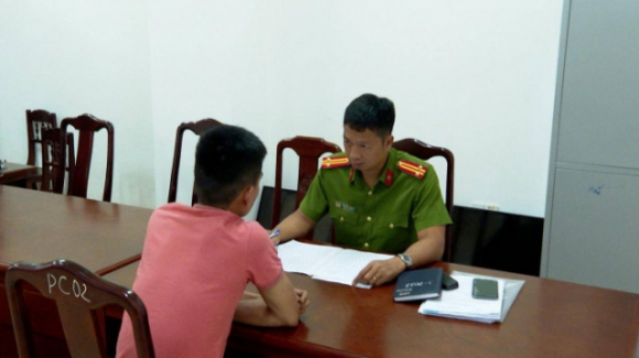 2 Nhieu Nguoi O Hue Dinh Bay Viec Nhe Luong Cao Bi Lua Dua Sang Campuchia