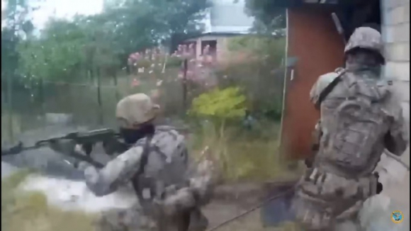 2 Biet Kich Ukraine Danh Sap Nha Tu Cua Nga O Kherson Giai Cuu Nhieu Tu Binh