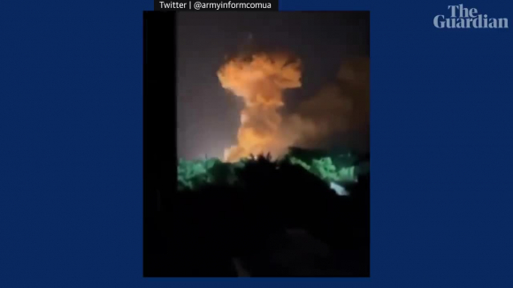 2 Ten Lua Ukraine Xuyen Thung Luoi Phong Khong Pha Kho Dan Cua Phe Ly Khai