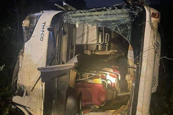 1 Phu Tho O To Cho Khach Tu Ha Noi Bi Lat 3 Nguoi Tu Vong Tai Cho