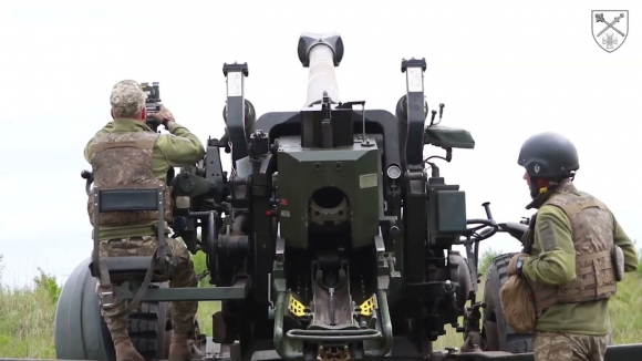 1 Luu Phao Voi Tinh Nang Co Mot Khong Hai Duoc Estonia Vien Tro Cho Ukraine