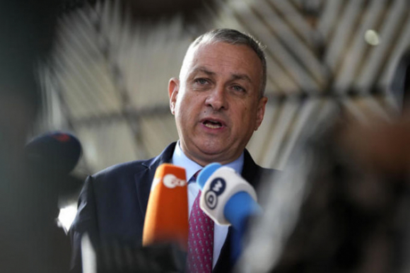 1 Mua Dong Thieu Hoi Am Tai Chau Au