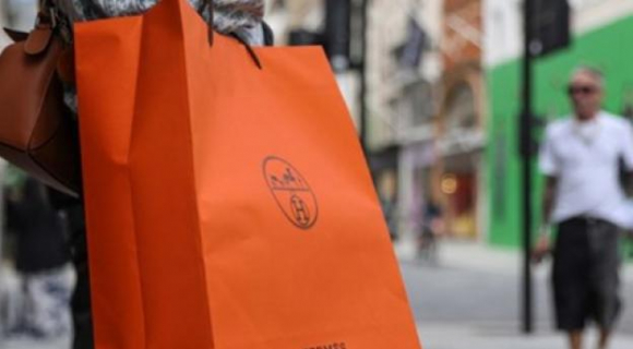 1 Chang Mang Lam Phat Nguoi Giau Vo Beo Cac Hang Xa Xi Pham